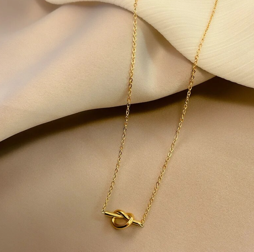 Gold Knot Pendant Necklace