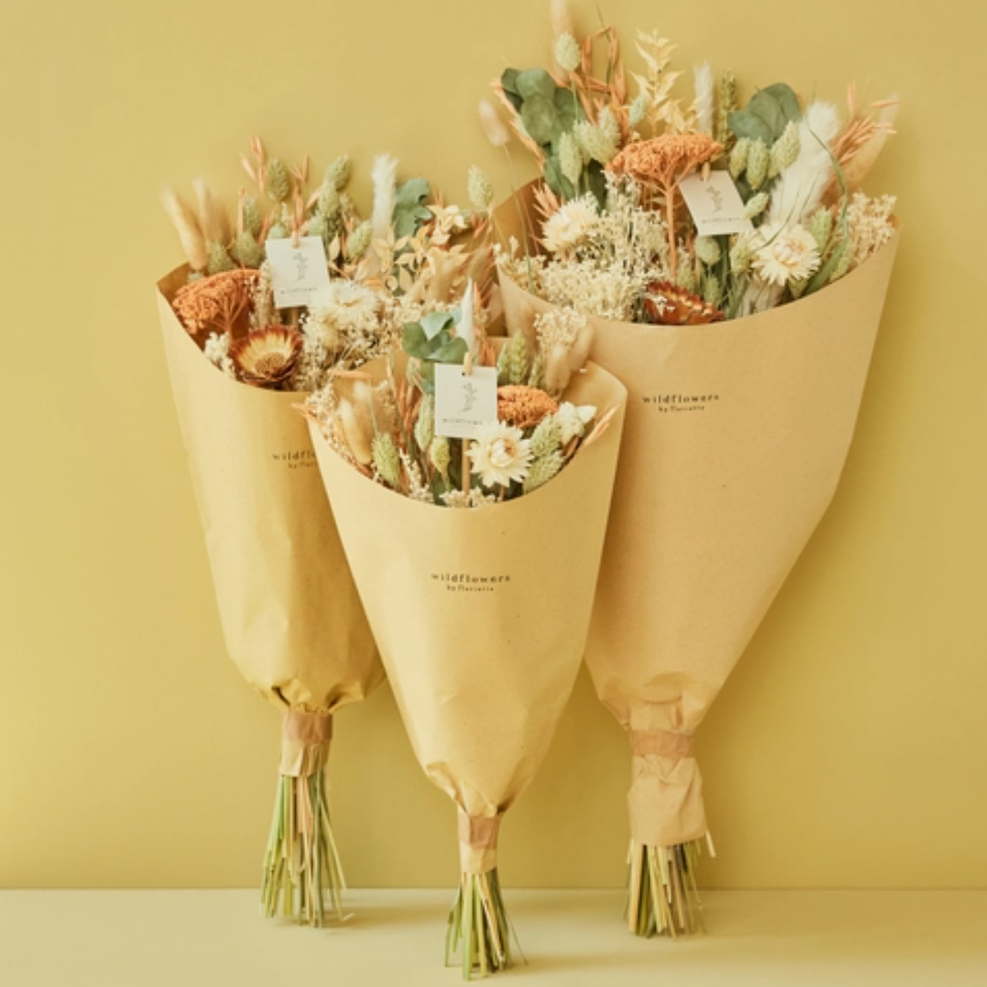 Small Dried Flower Bouquet l Neutral